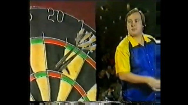Embassy 1982 - Jocky Wilson near the first televised 9 Dart Finish смотреть онлайн