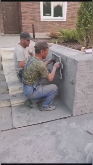 Печатный декоративный бетон: обучение в мастерской ДизайнБетон