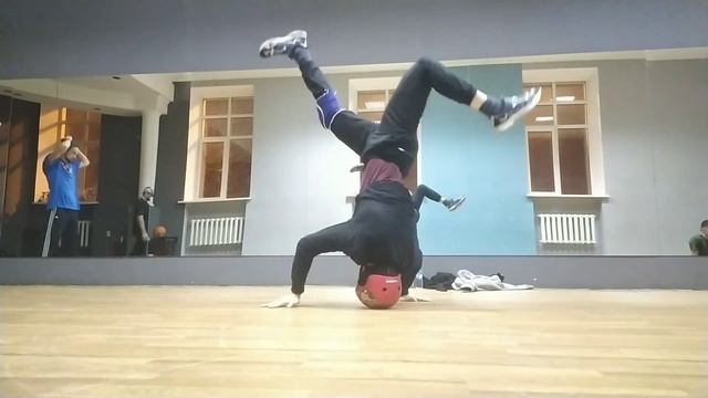 Practicing my power move. Part 2