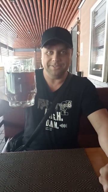 Вкусный квас #квас #александр #безалкоголя #кафе #отдых смотреть онлайн