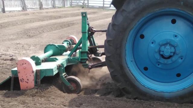 Фреза самодельная садовая на МТЗ #ru_kompass #мтз  #жизньвдеревне #фрезасадовая