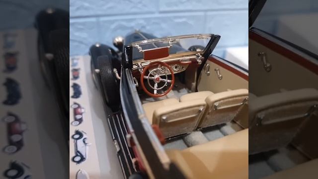 CMC 1/24 Mercedez Benz 450k Cabriolet B1936 смотреть онлайн