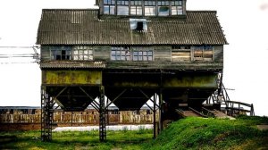 Они очищали зерно. Заброшенный колхоз часть 1