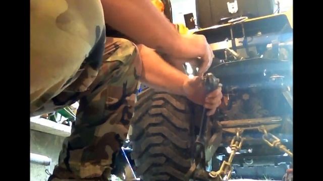 DIY 4x4 Tactor 3pt Hitch Removal and Backhoe Installation. Quick and Easy смотреть онлайн