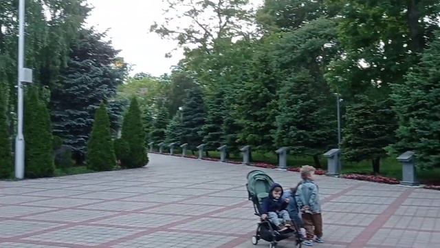 Влог#2:"Прогулки по Анапе и наш оочень скучный третий день...😊" смотреть онлайн