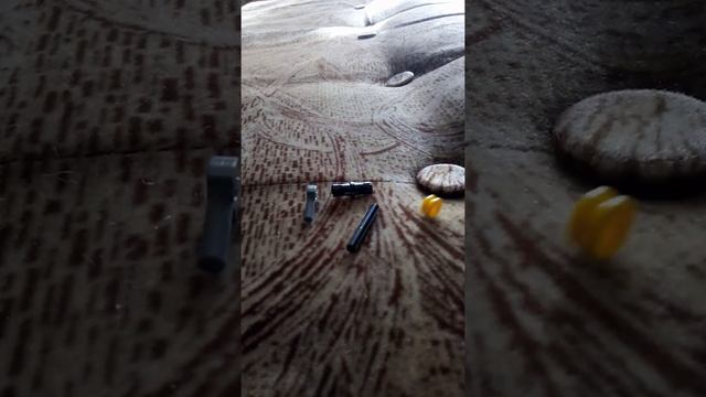 Как собрать маленький пистолет из LEGO смотреть онлайн