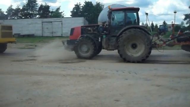 к 700 vs мтз 3022 смотреть онлайн