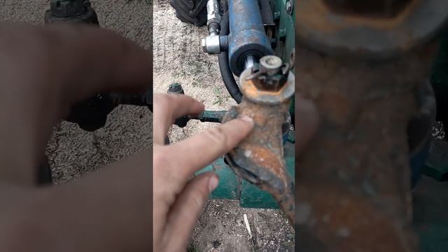 ЮМЗ С ДОЗАТОРОМ МАЛАЯ КАБИНА смотреть онлайн