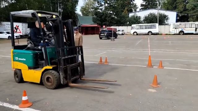 Практика водителей погрузчиков
