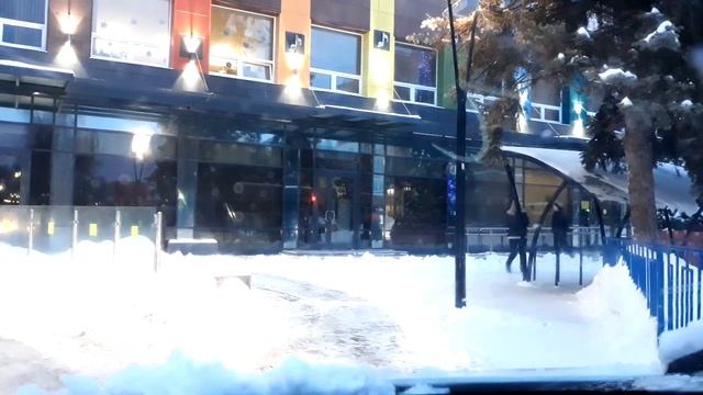 Трактор у школы смотреть онлайн