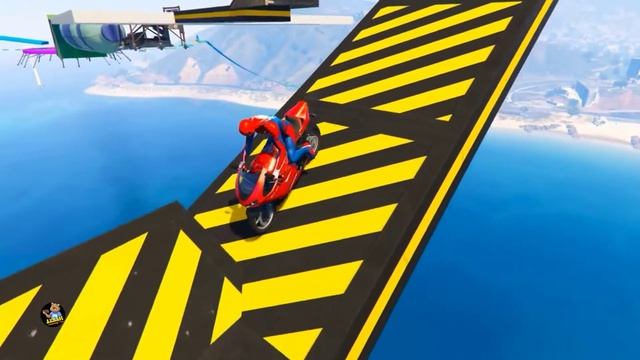 Spider-Man vs. Hulk: Epic Race in Grand Theft Auto V