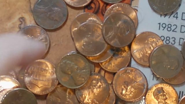 Penny Box Hunt #1- Tons of Canadian pennies, wheat pennies & more #coinrollhunting смотреть онлайн