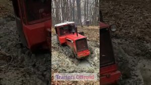 Засадили новенький Трактор ДТ 75  в болоту, пытаемся выехать! вот это зрелище!