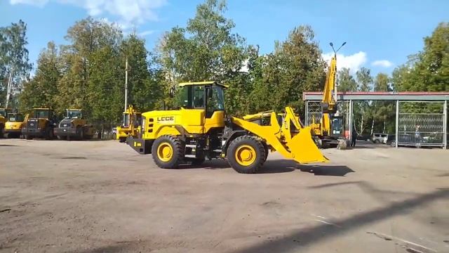 Погрузчик фронтальный одноковшовый LGCE L936H