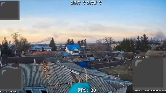 Наши Zaшли в Суджу .Пролет FPV дрона по Судже Russian troops fucked Ukrainians. #zov #svo #russia смотреть онлайн