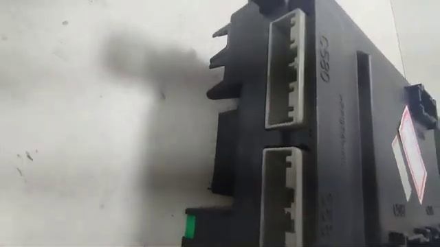 Caixa de fusível para land Rover evoque 2012-13Loc: cx 07 Prat: 0 смотреть онлайн