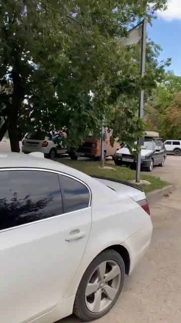 Забыл как открывается капот на мерседес w124 #murzанутые #car #shorts смотреть онлайн