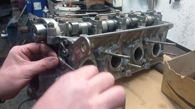 Como reparar motor bmw e30 318i,PARTE 4, Cambiar junta culata, cambiar árbol de levas смотреть онлайн