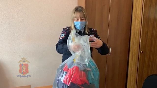 В Минусинске продавали поддельные вещи смотреть онлайн