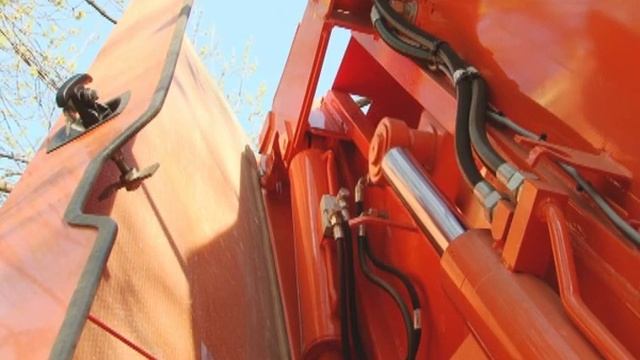 Газомоторный мусоровоз FARID на шасси КАМАЗ смотреть онлайн