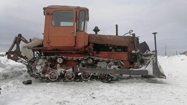 🥶🥶🥶Зимний запуск дт-75 стартером! Дизель завелся с полоборота зимой! 🥶🥶🥶 смотреть онлайн
