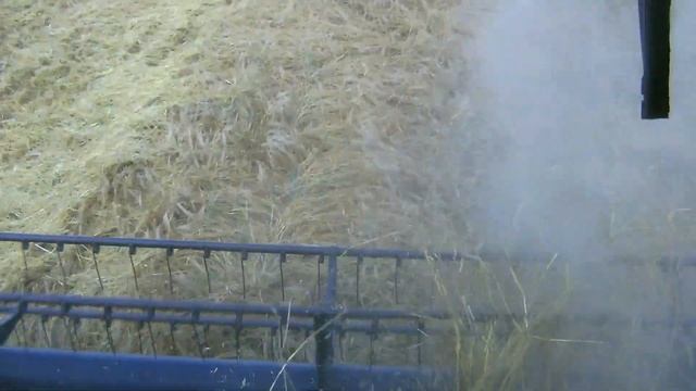 Уборка озимого ячменя комбайном John Deere 9600 смотреть онлайн