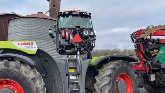 Köp Traktor Claas 5000 Xerion på Klaravik смотреть онлайн