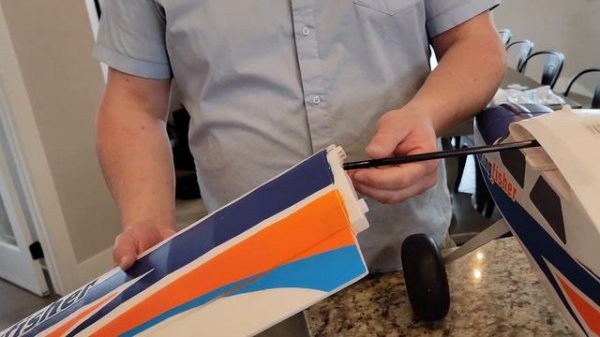 FMS - Kingfisher - 1.4m - Unbox, Build, & Radio Setup