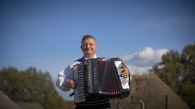 Andreea Vulcu si Ovidiu Muntean - Jiana Sibiu - Sus ii luna , jos ii noru' смотреть онлайн