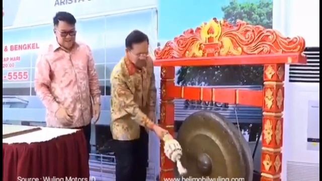 Grand Opening Dealer Wuling Terbaru : Wuling Arista Cikarang смотреть онлайн