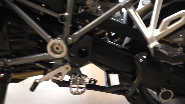897798 2017 BMW R1200GS Adventure смотреть онлайн