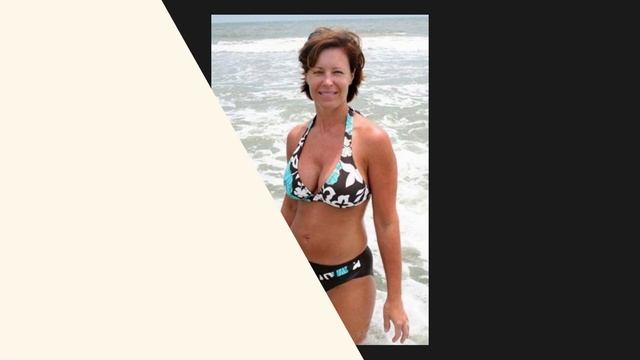 OLDER WOMEN OVER 50! 😍 Mini Skirt | High Heels |