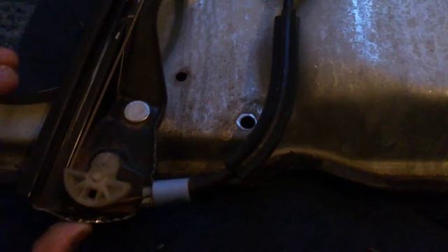 VW PASSAT 1999-2005 WINDOW REGULATOR , WHY IT FAILS !! смотреть онлайн