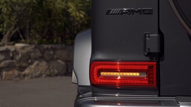FIRST DRIVE: 2019 Mercedes-AMG G63 review смотреть онлайн