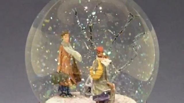 Шар со снегом "Двое" / Glassglobe.ru / смотреть онлайн