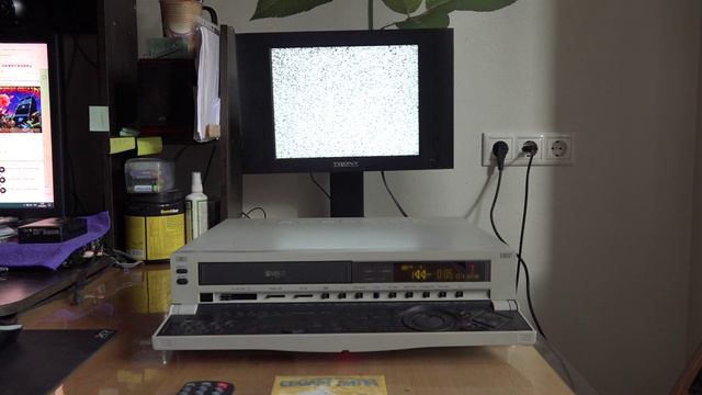 Видеомагнитофон Panasonic AG-4700