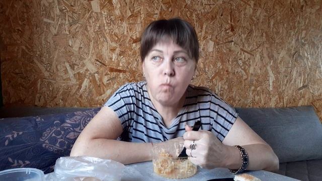 Первый завтрак в деревне смотреть онлайн