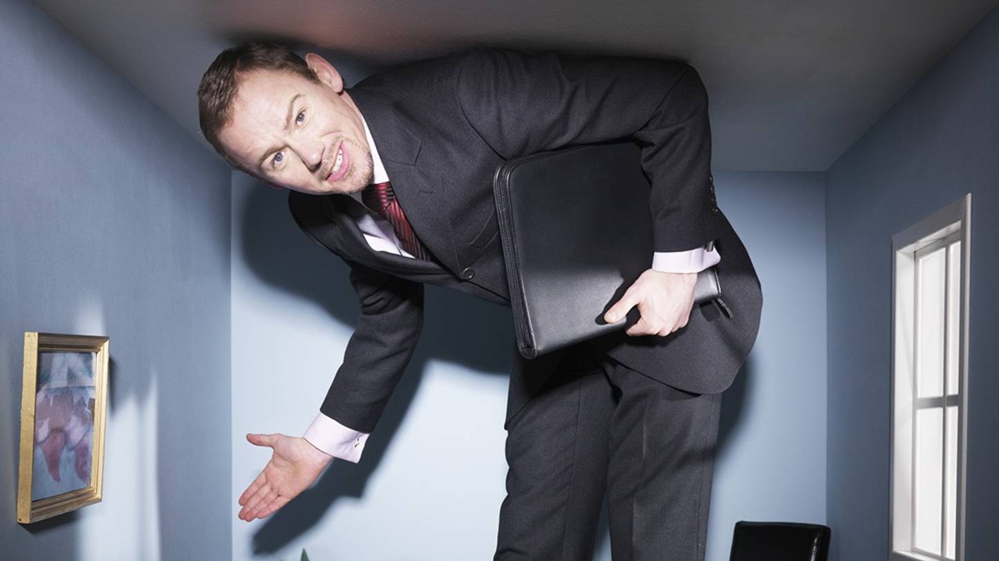 На 100 тысяч удалось наказать назойливых и нечестных риэлторов смотреть онлайн