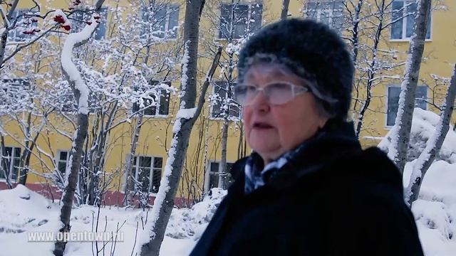 Кировск, тротуары без песка, горожанка смотреть онлайн