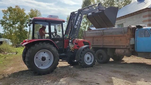 Новый МТЗ 952.3 с погрузчиком Metalfach