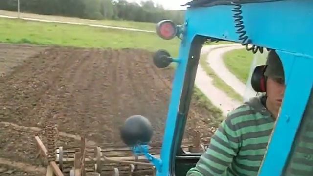 Култивация трактором ДТ-20