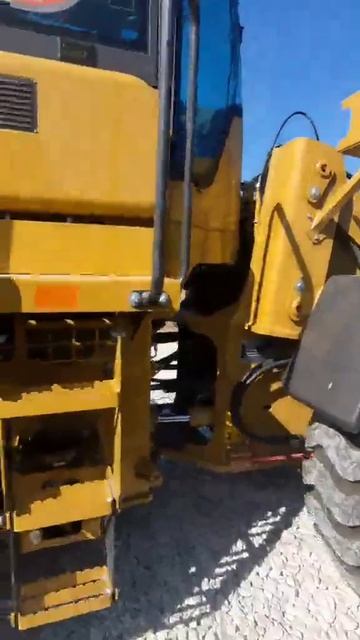 Отгрузка фронтального погрузчика Lovol 942 в г. Иваново смотреть онлайн