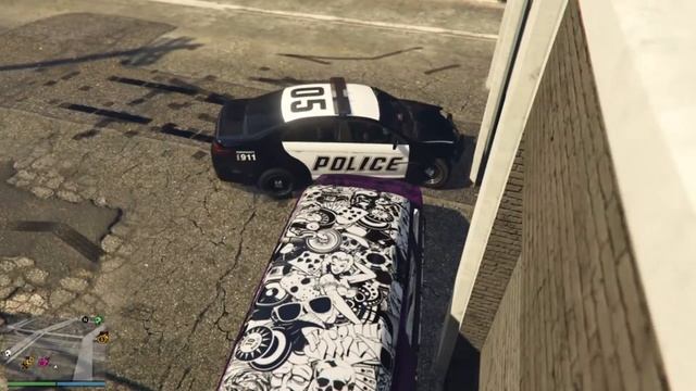 [GTA V FAIL] 3 in 1(Benny's Workshop& Cop Hits the Wall & Reversed Whells) смотреть онлайн