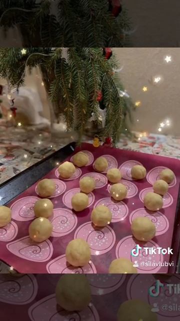 Новогоднее печенье Снежки