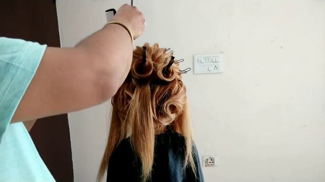 Latest judha updo hairstyle 2018/ latest bun hairstyle with mini roses/ judha hairstyle 2018 смотреть онлайн