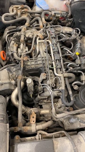 Volkswagen Caddy Maxi 1.6 TDI DSG Sekventiell, 102hk, 2013, Reparationsobjekt смотреть онлайн