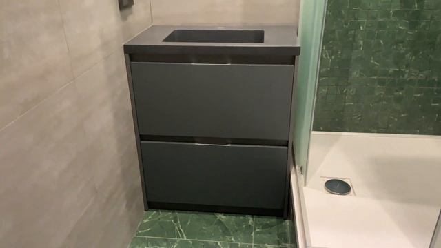 Odissey | Готовые тумбы для умывальников фасады Fenix 750 и Белый Кристайл с врезными ручками