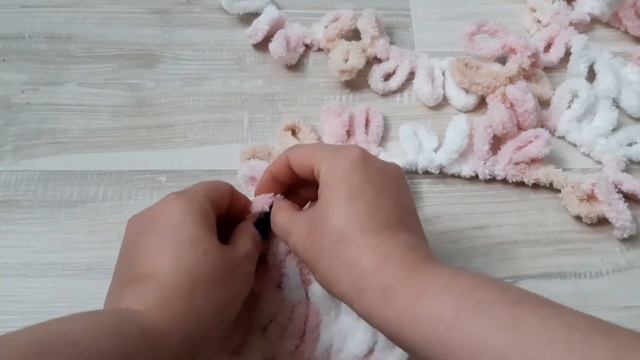 Вяжем нашими очаровательными ручками,без спиц и крючка!