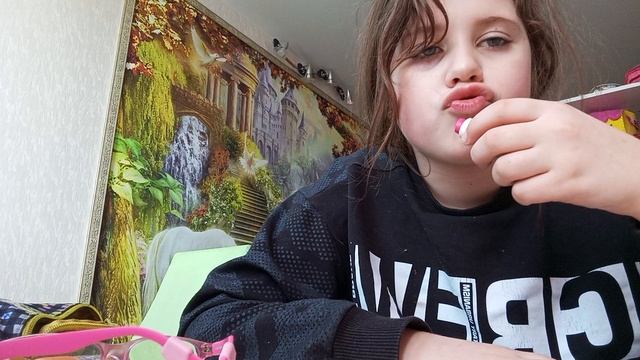 1000011074.mp4 смотреть онлайн