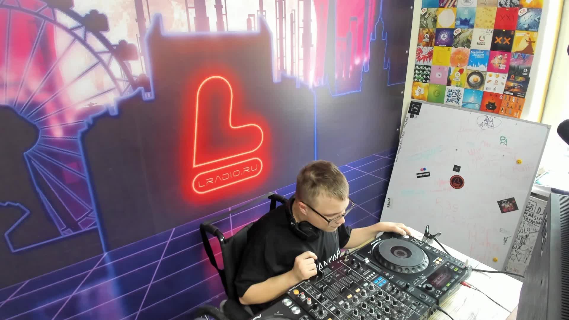 Живые игры 10.03.25 смотреть онлайн